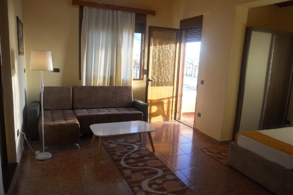 Onorato Hotel (Vlorë)